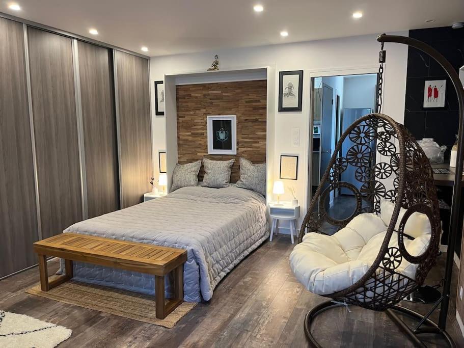 Jouxtant Le Canal Du Midi Треб Экстерьер фото